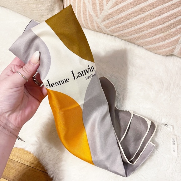 Authentic Lanvin Ultra Rare 1960’s Vintage Jeanne Lanvin Pure Silk Large Scarf - Picture 7 of 12